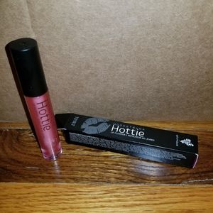 Younique Hottie lip plumper